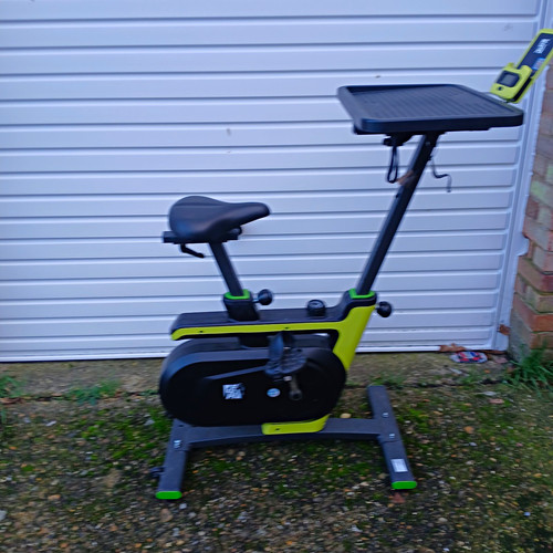 Black green upright exercise - green,