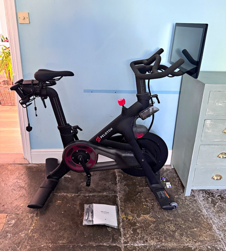 Peloton bike upright exercise - bike,