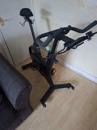Apex rides smart - spin, bike