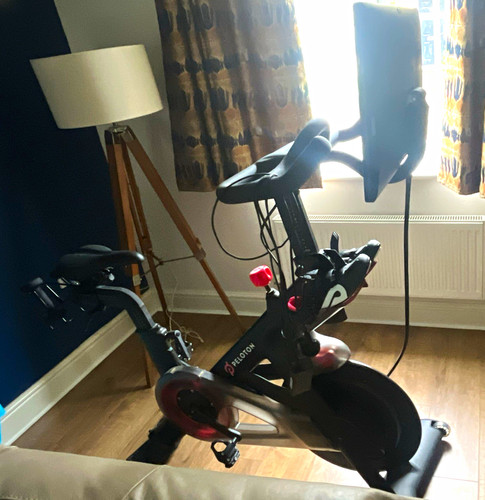Peloton upright stationary - upright,