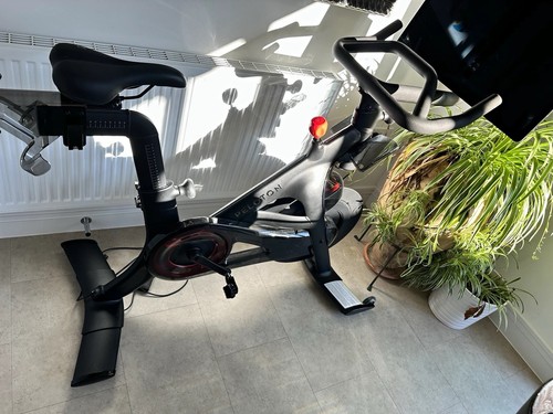 Peloton bike upright - peloton,