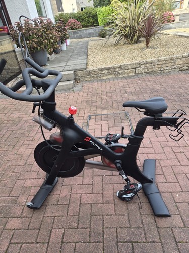 Peloton plus exercise bike - peloton,