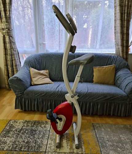 Foldaway upright exercise - e-x1,